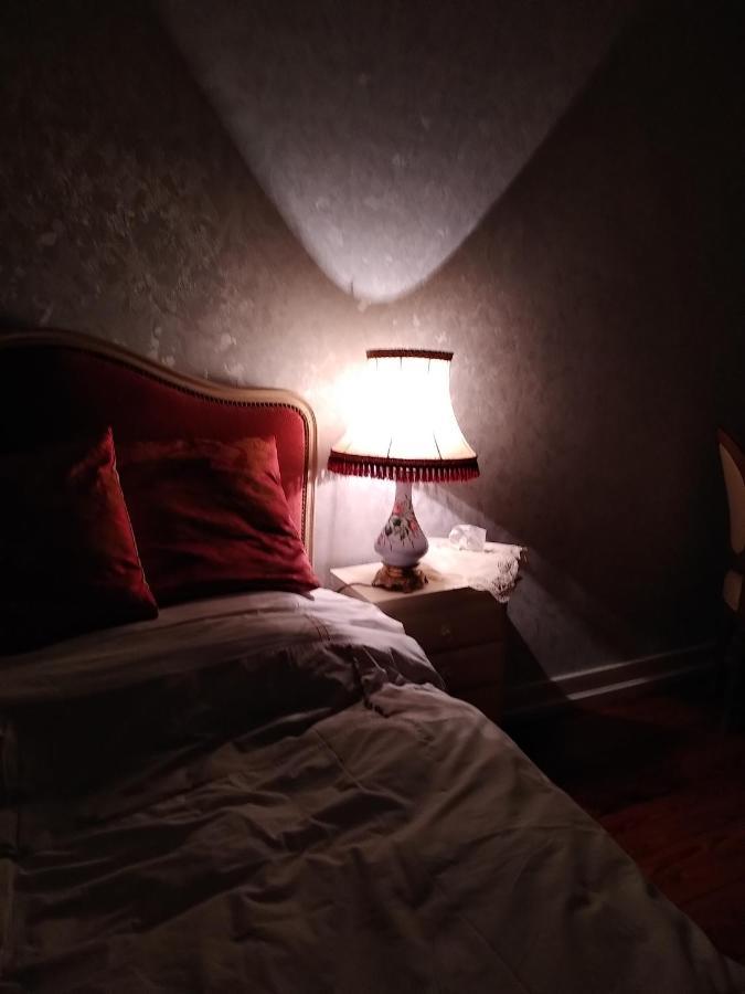 Le Manoir Des Rochers Bouere Экстерьер фото